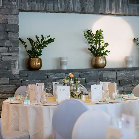 Hotel Favorita - Parkhotel Delta 4*