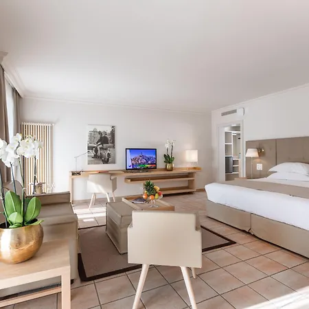 Hotel Favorita - Parkhotel Delta