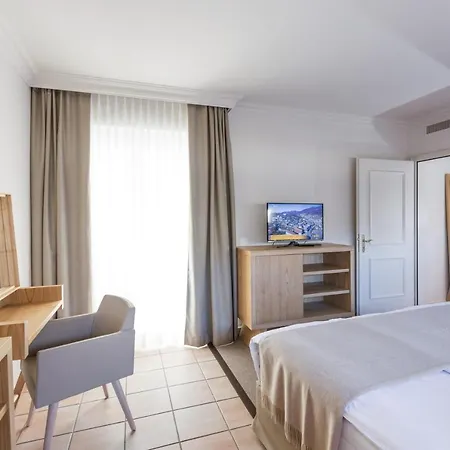 Favorita - Parkhotel Delta Hotel 4*