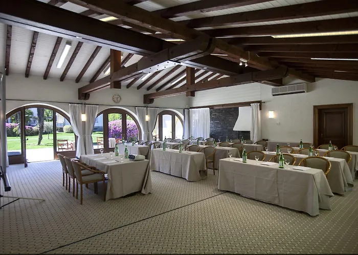 Favorita - Parkhotel Delta 4* 아스꼬나