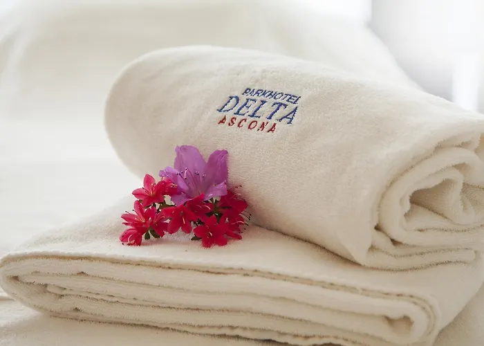 Favorita - Parkhotel Delta 호텔