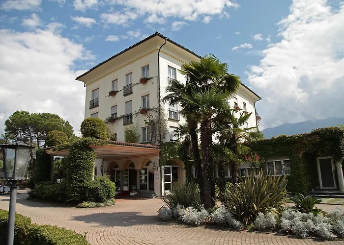 호텔 Favorita - Parkhotel Delta 4*