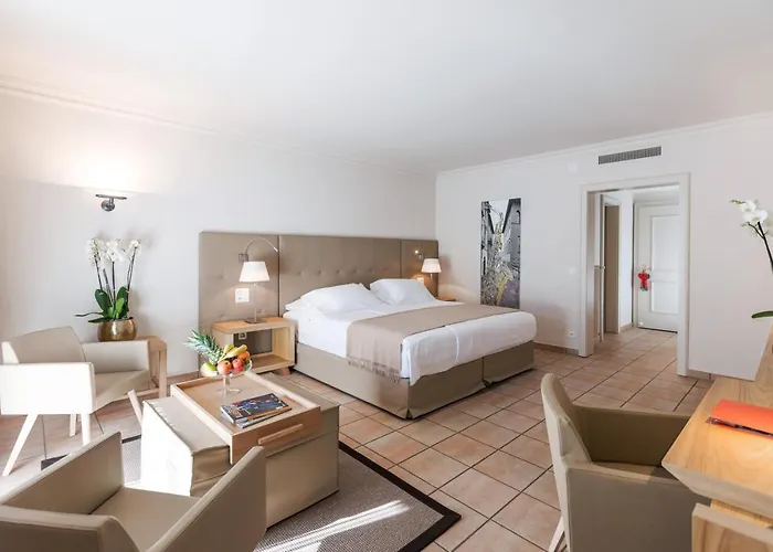 Favorita - Parkhotel Delta 4* 아스꼬나