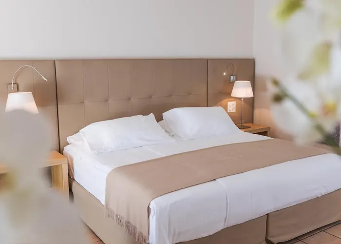 Favorita - Parkhotel Delta 아스꼬나