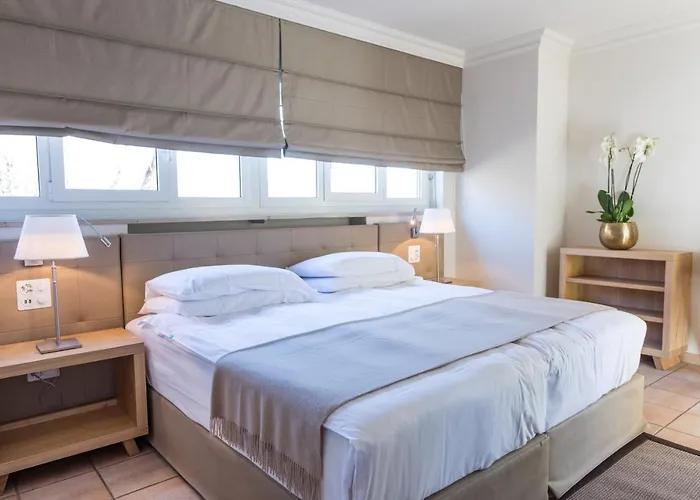 Hotel Favorita - Parkhotel Delta 4*