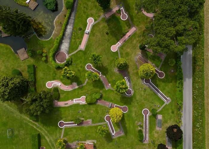 Ξενοδοχείο Favorita - Parkhotel Delta Ασκόνα