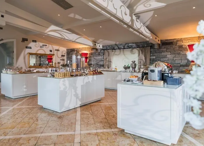 Favorita - Parkhotel Delta 4* Ασκόνα