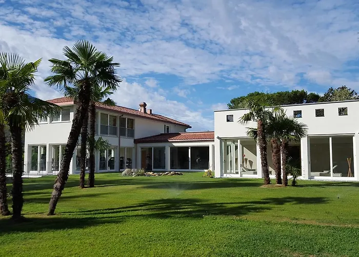 Favorita - Parkhotel Delta Ξενοδοχείο 4*